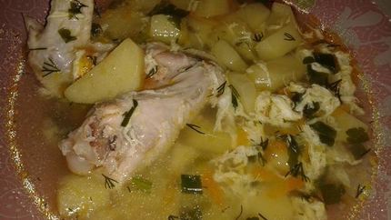 Куриный суп с яйцом