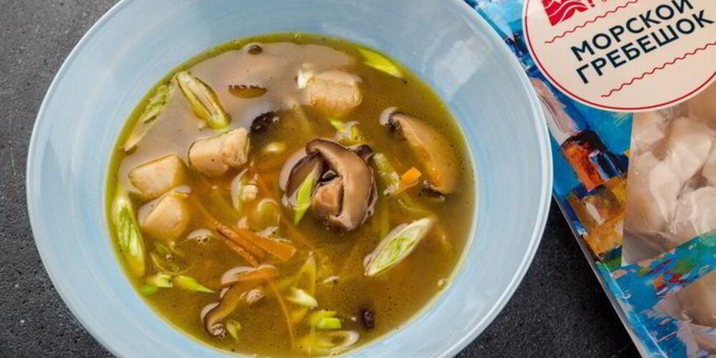 Рецепт легкий суп с морскими гребешками и шиитаке