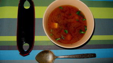 Мисо-суп с тофу и вакаме