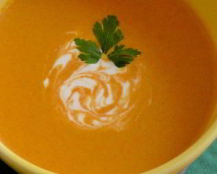 Морковный крем-суп с гренками