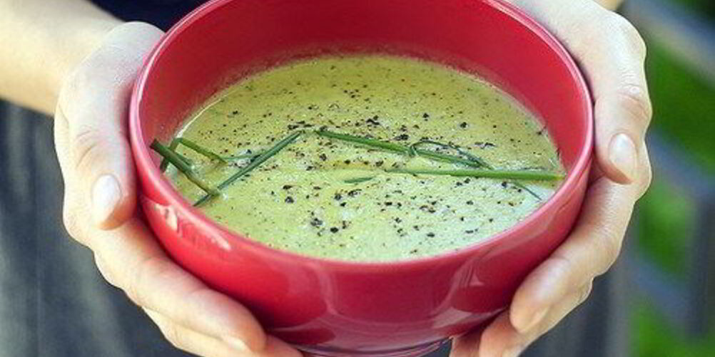 Рецепт мятный крем-суп из горошка и кукурузы