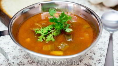 Постный суп с баклажанами и нутом