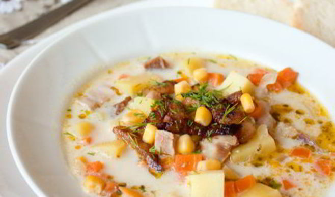 Сливочный суп с копченой курицей