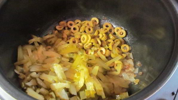 солянка сборная мясная в мультиварке