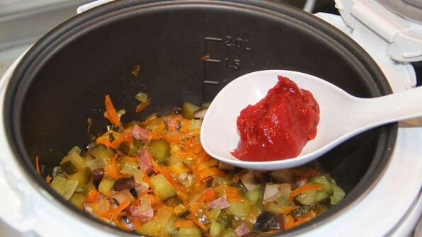 солянка в мультиварке