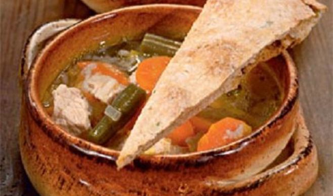 Суп из индейки с овсяными лепешками