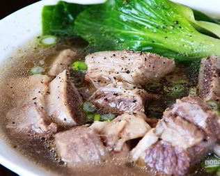 Суп на говяжьих ребрышках