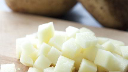 Куриный суп-пюре с картофелем и сельдереем