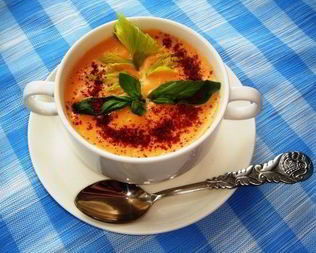 Морковный суп-пюре с сельдереем