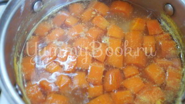 морковный суп-пюре со сливками