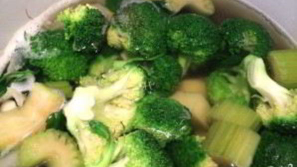 суп-пюре из брокколи с сыром