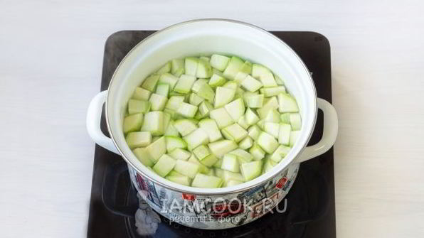 суп-пюре из кабачков с плавленным сыром