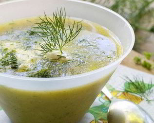 Суп-пюре из рукколы с козьим сыром