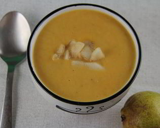 Суп-пюре из сладкого картофеля, пастернака и груши