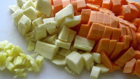 суп-пюре из сладкого картофеля, пастернака и груши