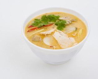 Суп-пюре из цыпленка с орехами