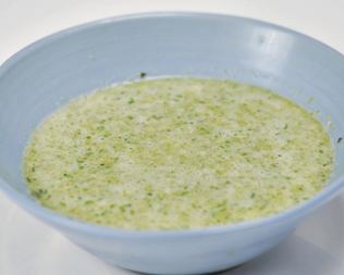 Суп-пюре из зеленого горошка и лимона