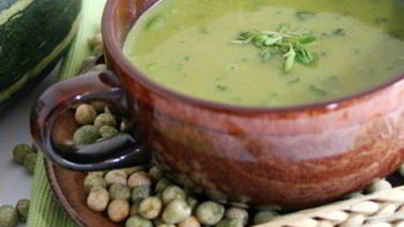 Суп-пюре с цукини и горошком