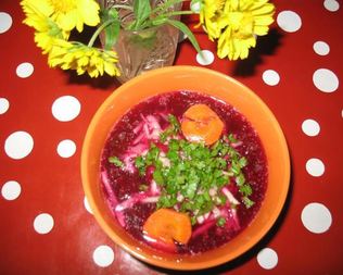 Свекольный суп-пюре на курином бульоне