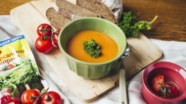томатный суп-пюре с розмарином