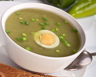 Венгерский суп-пюре из шпината со сливками