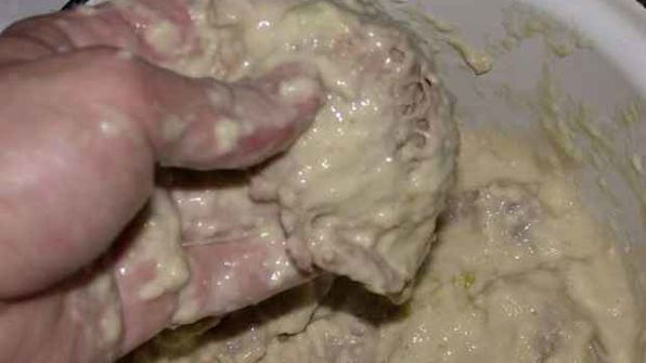 суп с картофелем, рисом свининой и цветной капустой