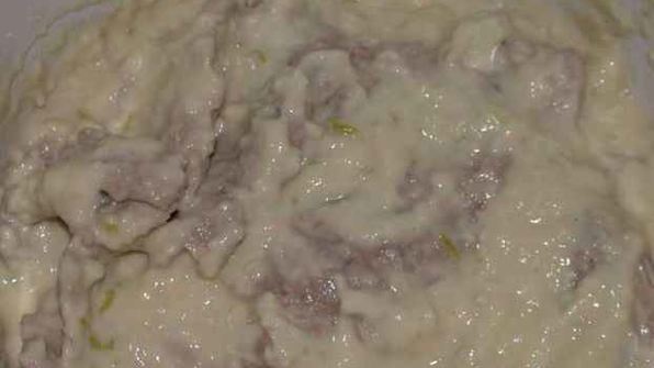 суп с картофелем, рисом свининой и цветной капустой