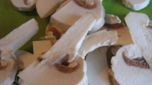 суп с мясом и грибами