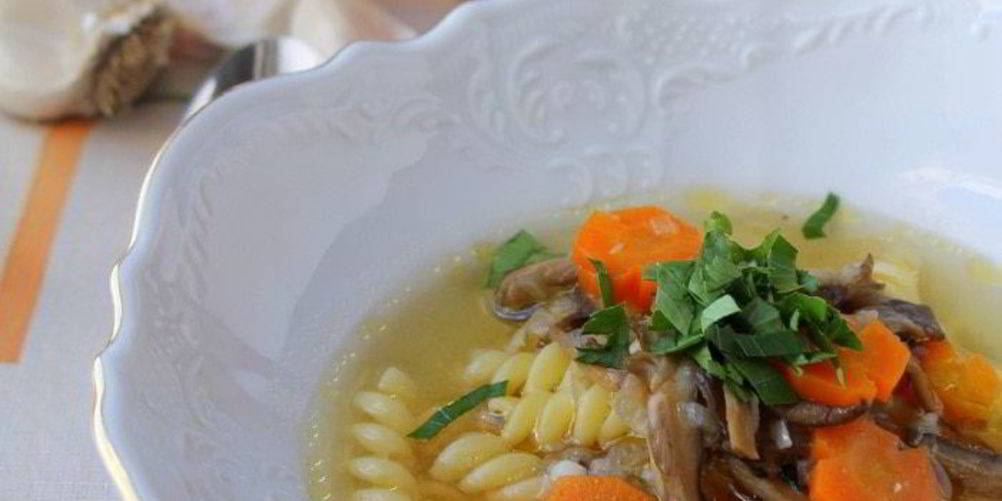 Рецепт суп с пастой и вешенками