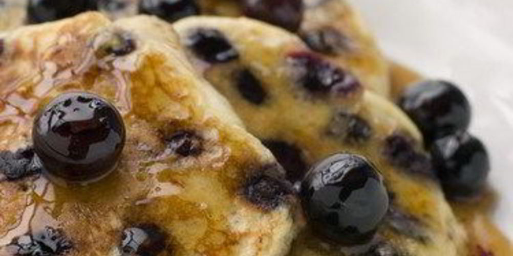 Рецепт американские блины с голубикой