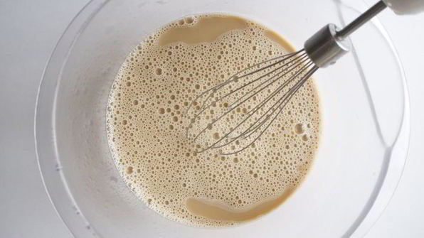 блины кофейные со взбитыми сливками