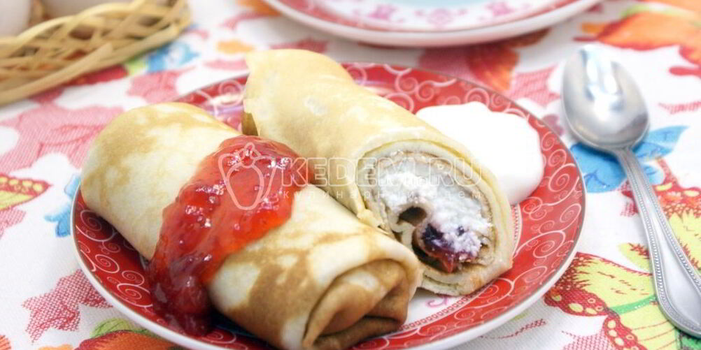 Рецепт блины на сливках с творогом и клубничным джемом