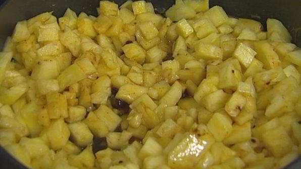 блины с ананасовым соусом