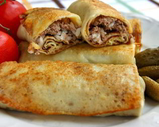 Блины с мясом и рисом