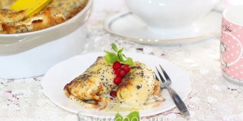 Рецепт блины с творогом в сметанно-маковой заливке