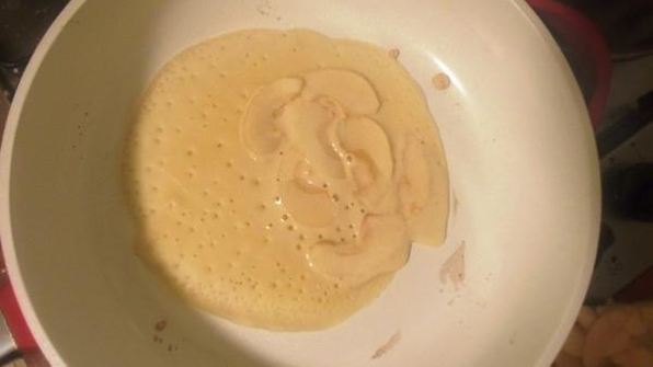 блины с яблоками