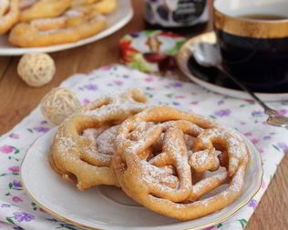 Французские кружевные блины