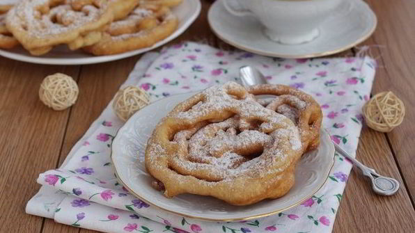 французские кружевные блины