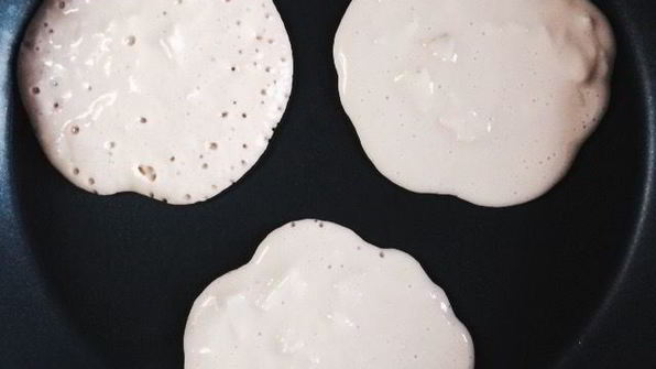 медово-яблочные панкейки