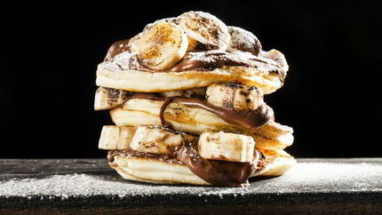 Панкейки с бананами гриль