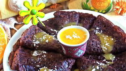 Шоколадные блины с лимонным курдом