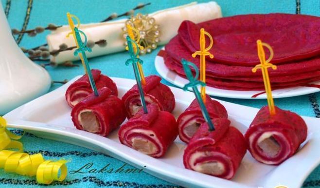 Закусочные свекольные блинчики с сельдью