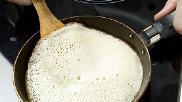 заварные блины на кефире с яблочным соком