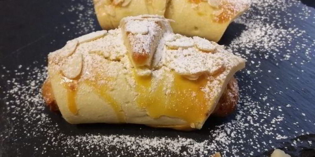 Рецепт апельсиновые круассаны с марципановой начинкой