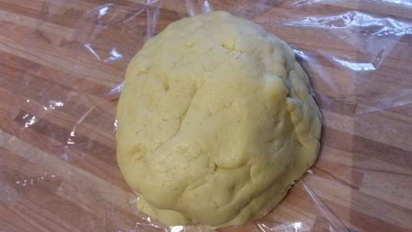 апельсиновые круассаны с марципановой начинкой