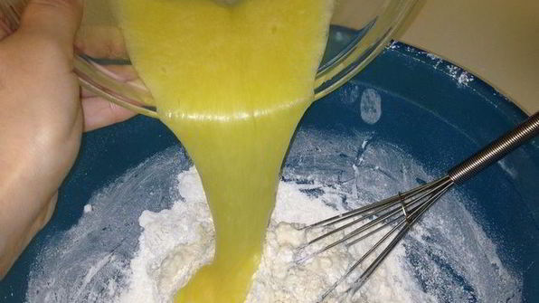 ароматные булочки с изюмом