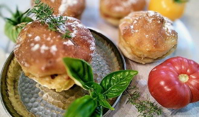 Булочки, фаршированные рататуем