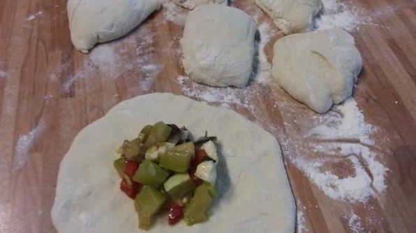 булочки, фаршированные рататуем