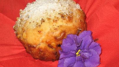 Булочки с финиками и орехами