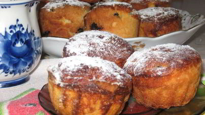 Булочки с изюмом Аппетитные